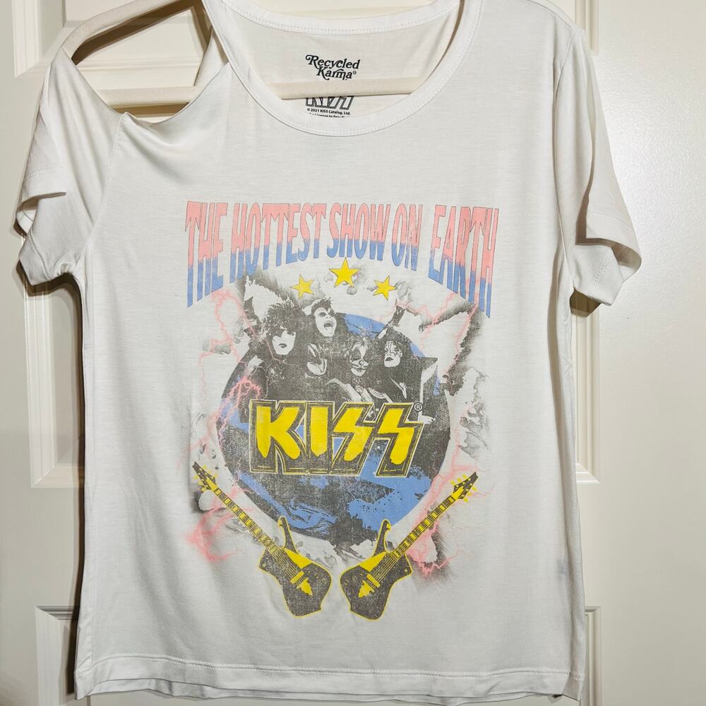 Recycled Karma Kiss Open Shoulder Tee, Women's Size XS